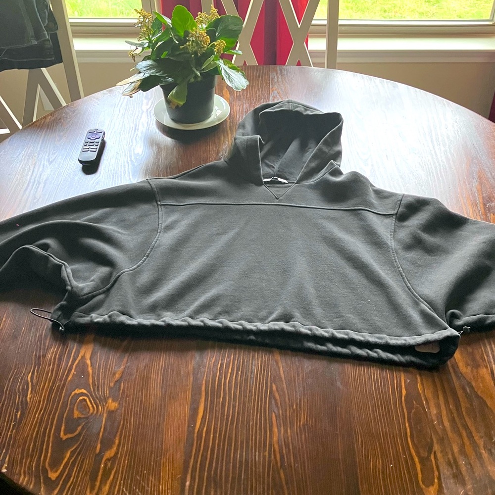 wide cropped dsg sweater size L